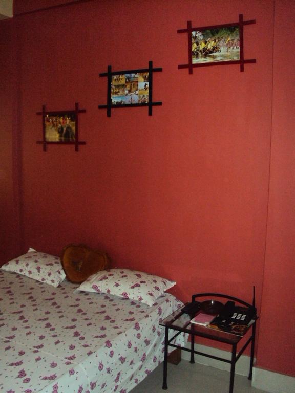 Hotel Kings Castle Guwahati Buitenkant foto
