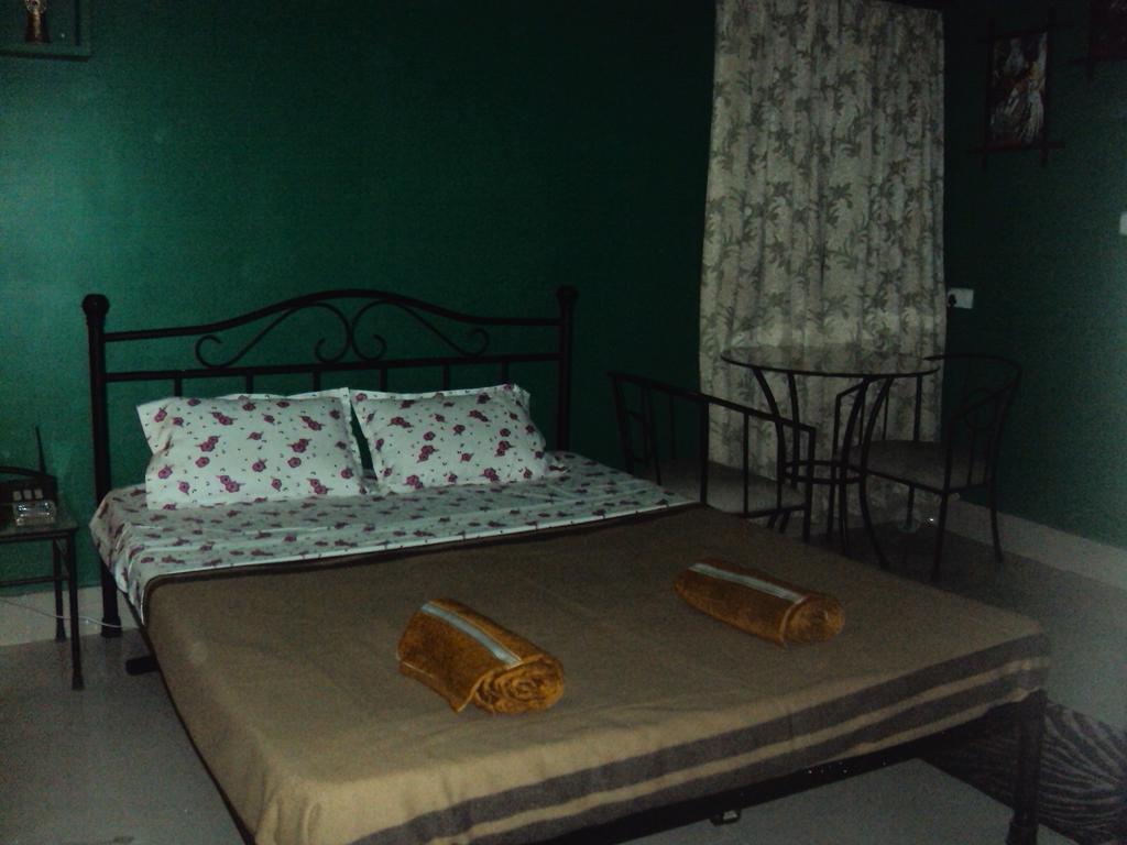 Hotel Kings Castle Guwahati Kamer foto